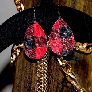 Handmade Plaid RedW/Black Buffalo Teardrop Earring